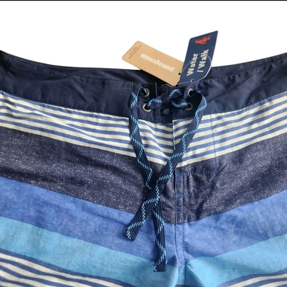 NWT Patagonia Wavefarer 5" Board Shorts Fitz Stripe Blue Beach Womens 10 - Picture 2 of 8